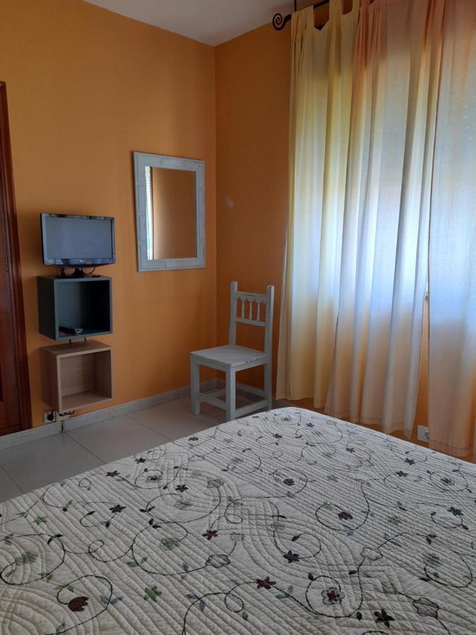 Hostal Quiper Quiroga Esterno foto